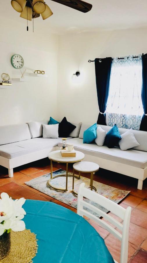 Sugalove Villa 30 Flamboyant Ave Saint James Extérieur photo
